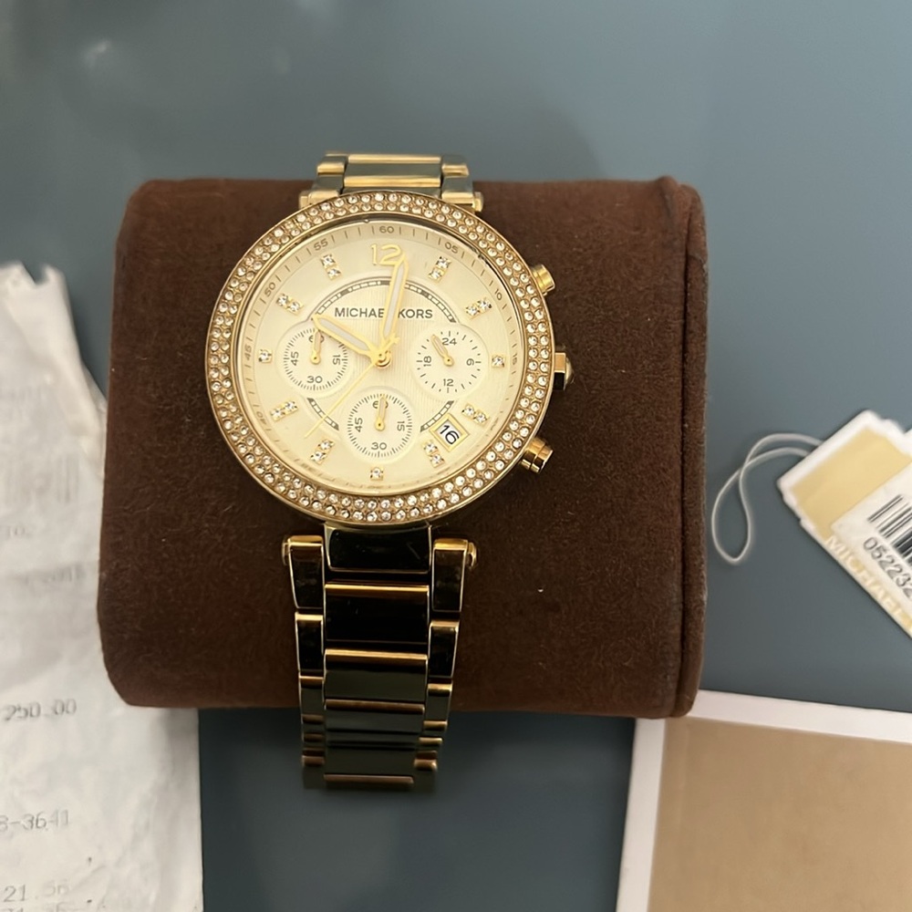 Michael kors gold womens watch - Picture 5 of 6